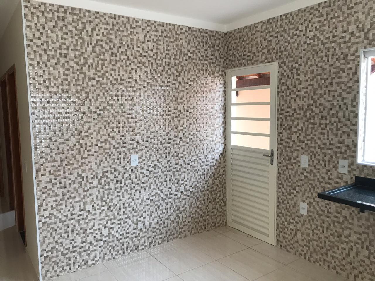 Casa à venda com 2 quartos, 60m² - Foto 7