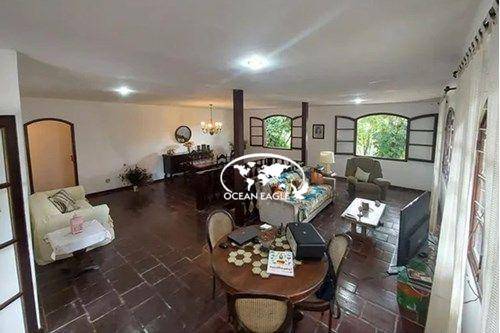 Casa de Condomínio à venda com 3 quartos, 231m² - Foto 9