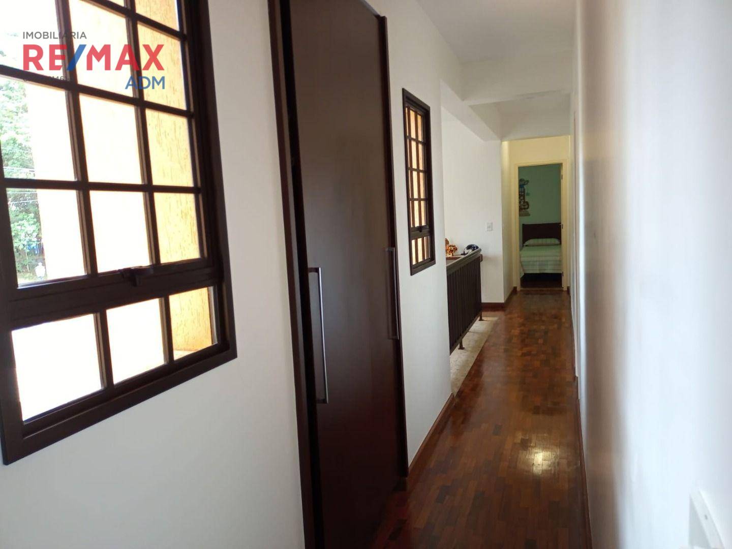 Casa de Condomínio à venda com 6 quartos, 360m² - Foto 25