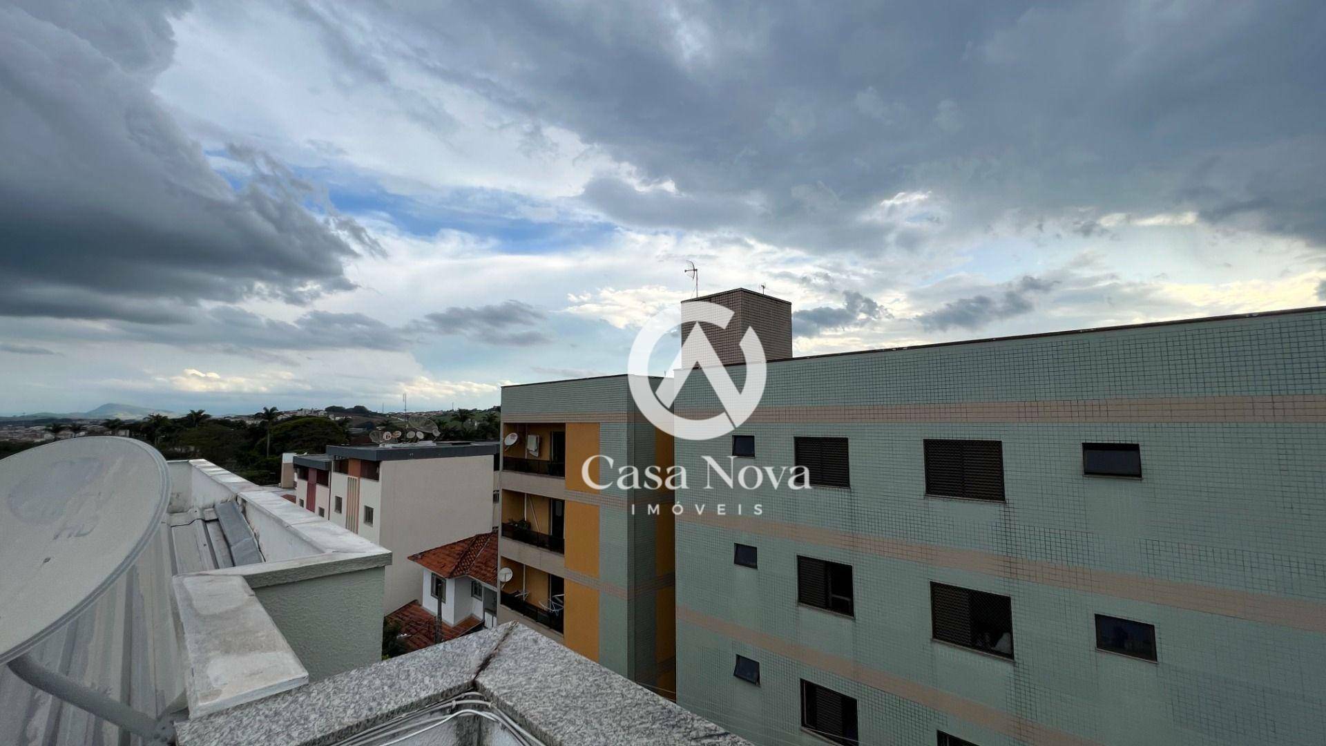 Apartamento à venda com 3 quartos, 182m² - Foto 2