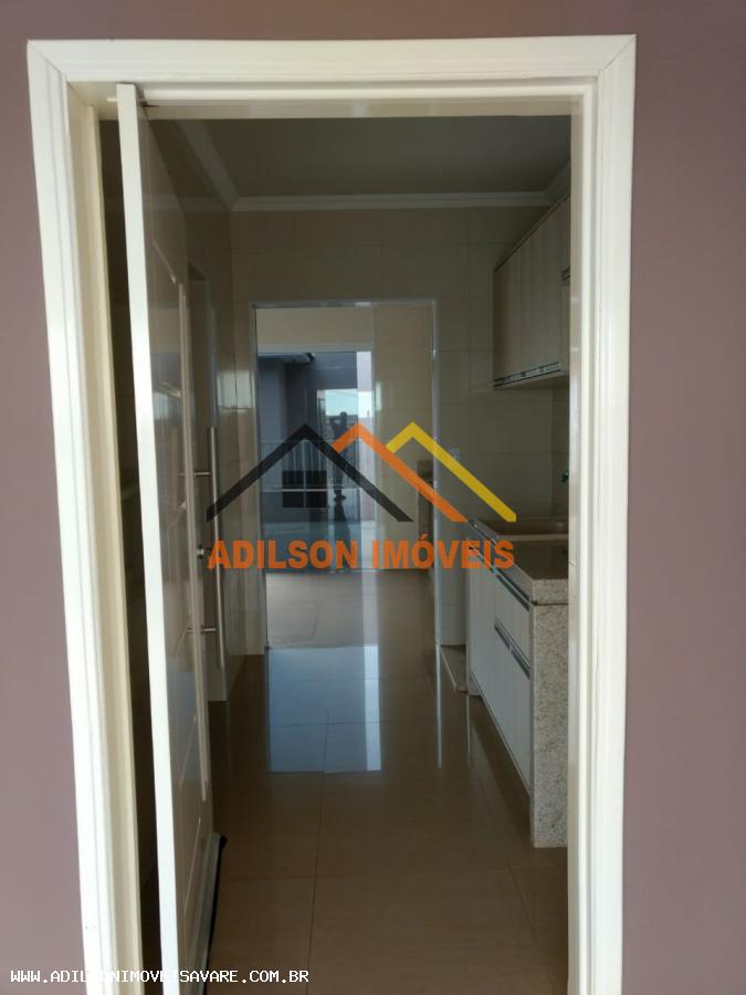 Casa à venda com 3 quartos, 250m² - Foto 15