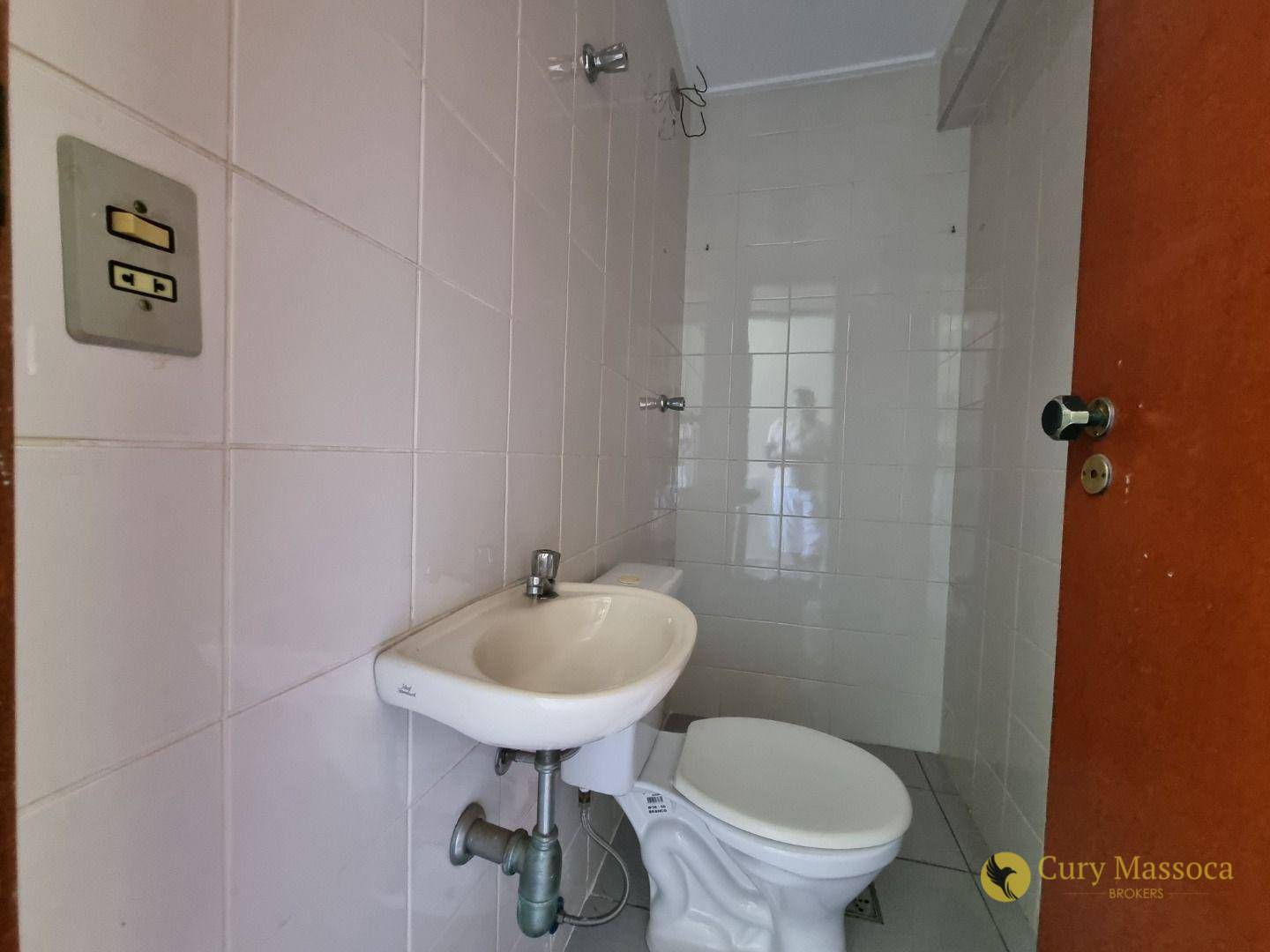 Apartamento para alugar com 3 quartos, 95m² - Foto 12