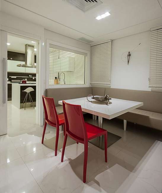 Apartamento à venda com 3 quartos, 264m² - Foto 3