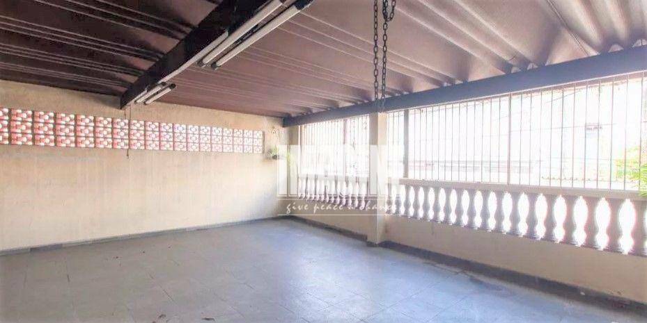 Sobrado à venda com 4 quartos, 300m² - Foto 19