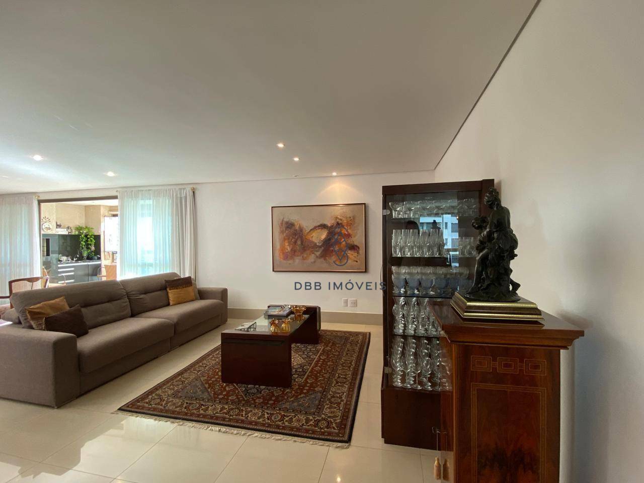 Apartamento à venda com 4 quartos, 244m² - Foto 3