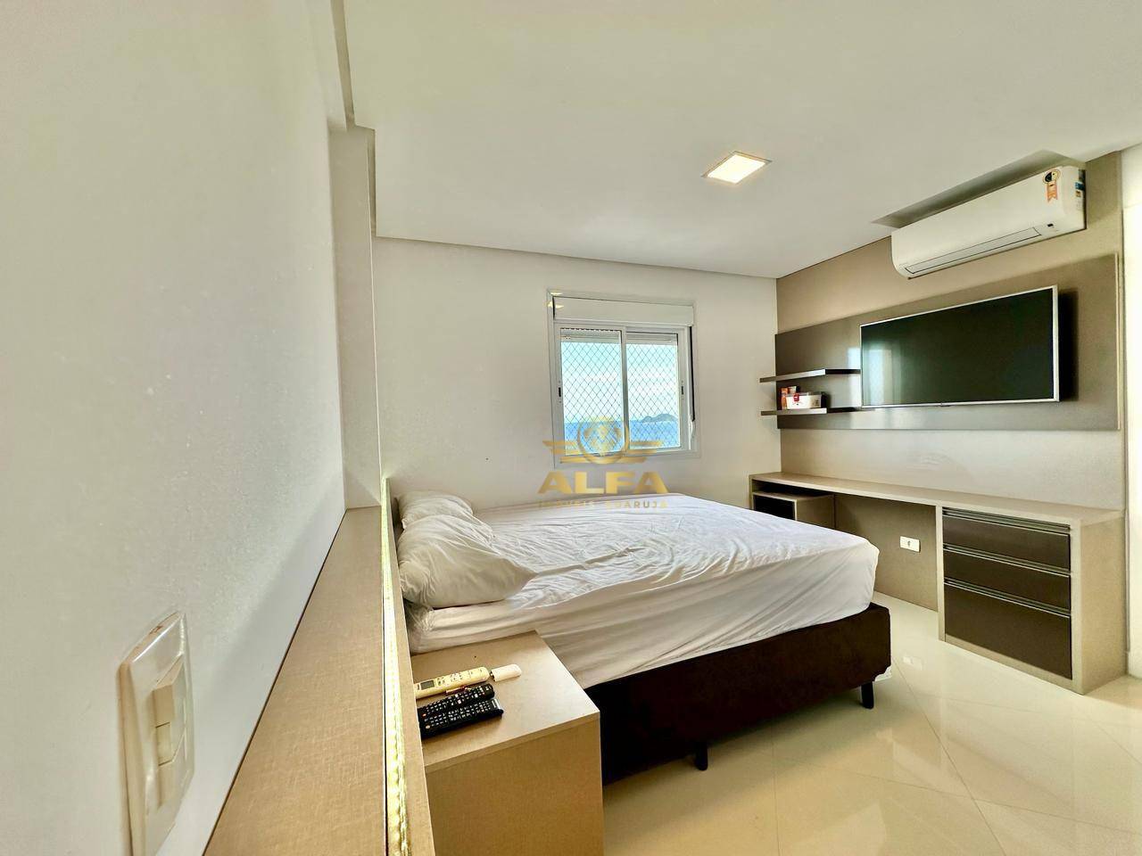 Apartamento à venda com 3 quartos, 135m² - Foto 18