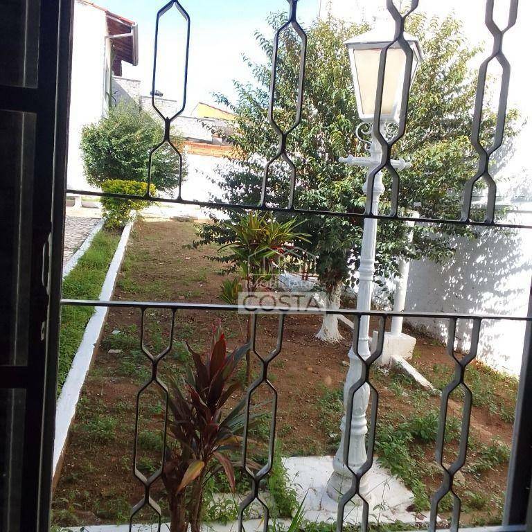 Casa à venda com 2 quartos, 138m² - Foto 17