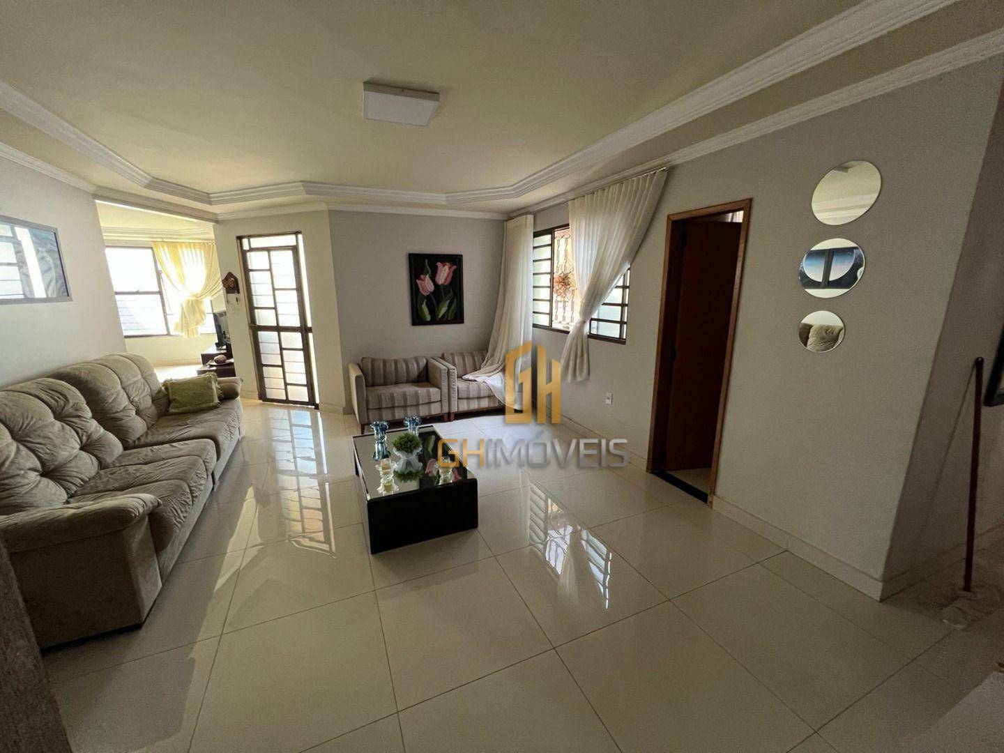 Casa à venda com 3 quartos, 240m² - Foto 6