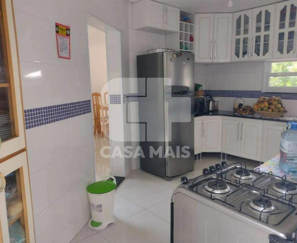 Casa de Condomínio à venda com 3 quartos, 178m² - Foto 13