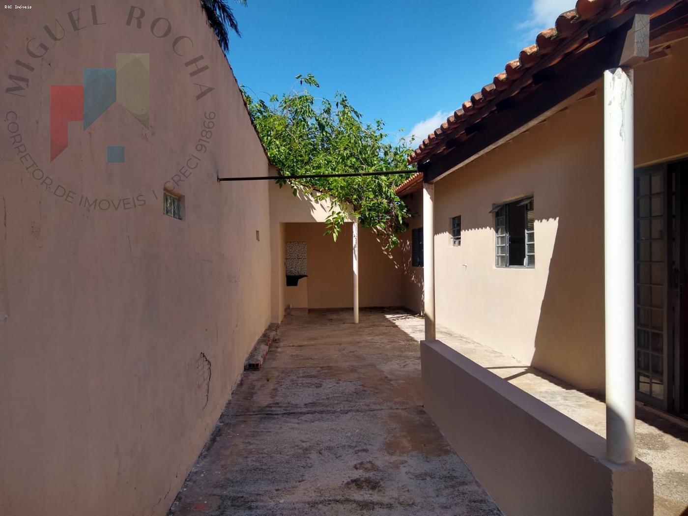 Casa à venda com 2 quartos, 410m² - Foto 17