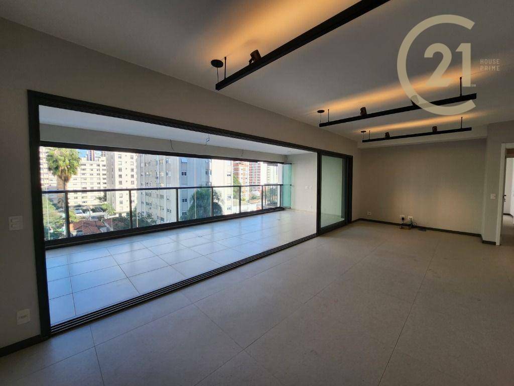 Apartamento à venda com 3 quartos, 162m² - Foto 2