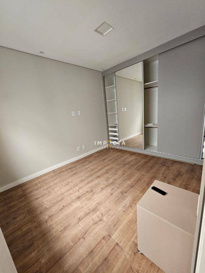 Casa à venda com 3 quartos, 197m² - Foto 18