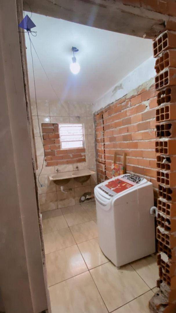 Casa à venda com 2 quartos, 125m² - Foto 8