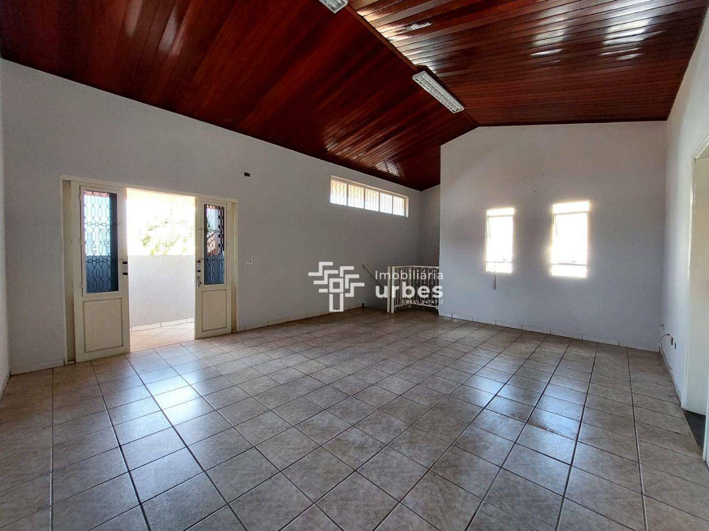 Casa para alugar com 3 quartos, 225m² - Foto 7