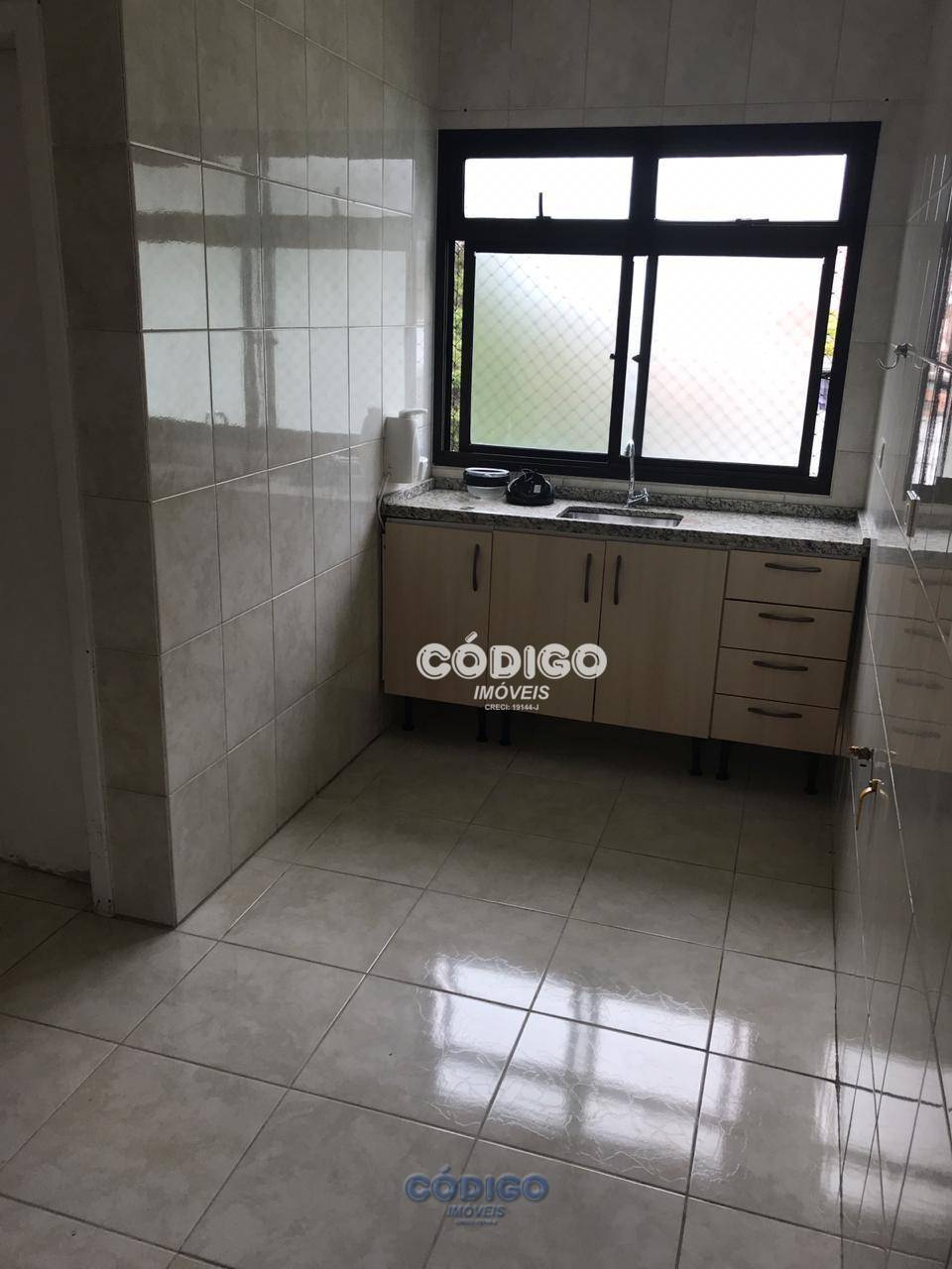 Apartamento à venda com 2 quartos, 72m² - Foto 4