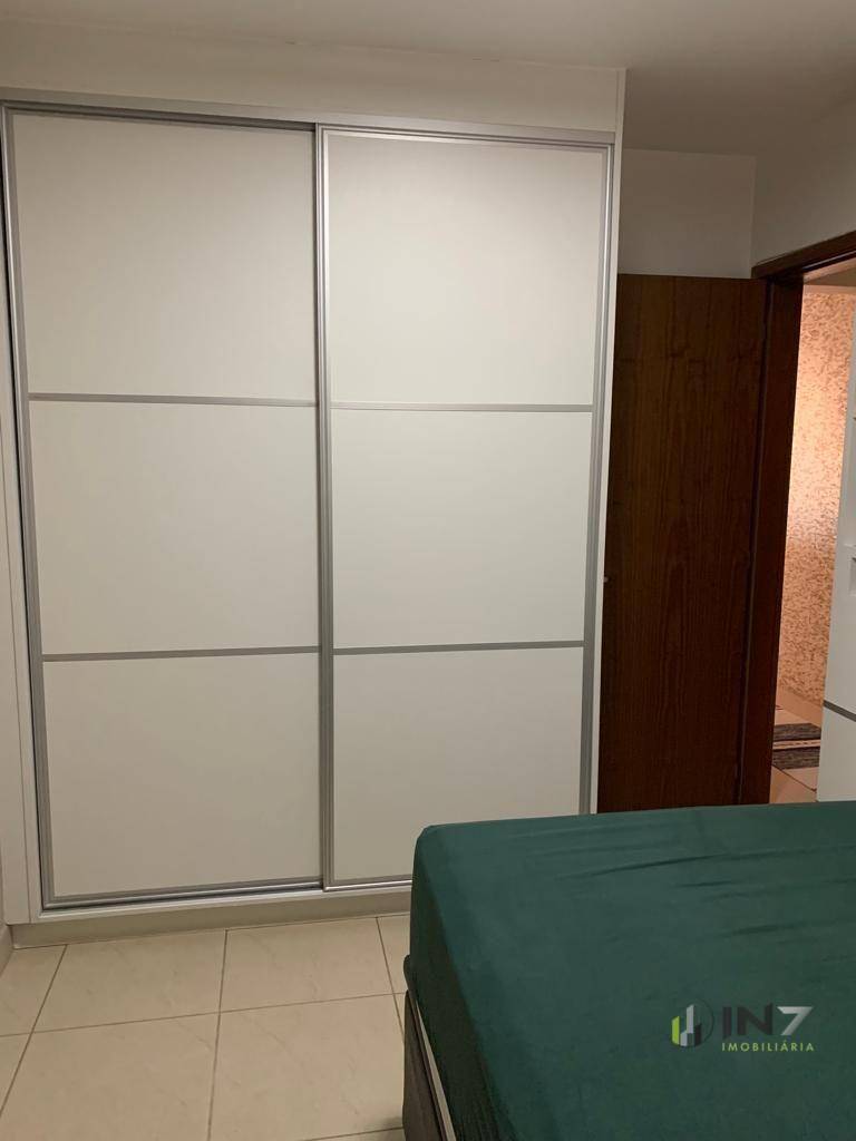 Apartamento à venda com 2 quartos, 79m² - Foto 4