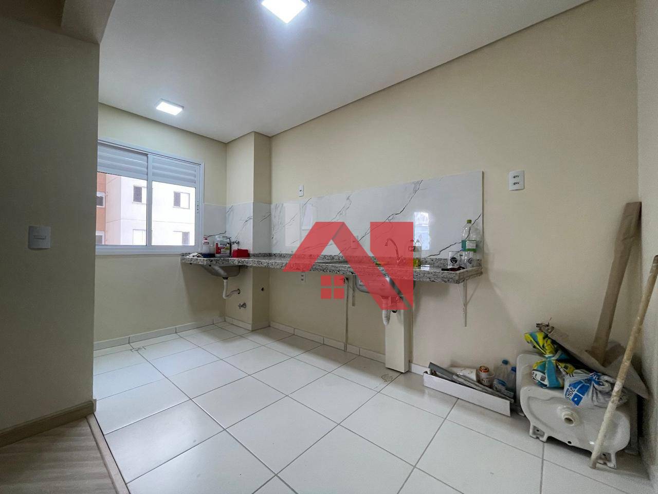 Apartamento para alugar com 2 quartos, 52m² - Foto 13