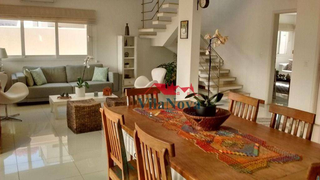 Casa de Condomínio à venda com 4 quartos, 315m² - Foto 1