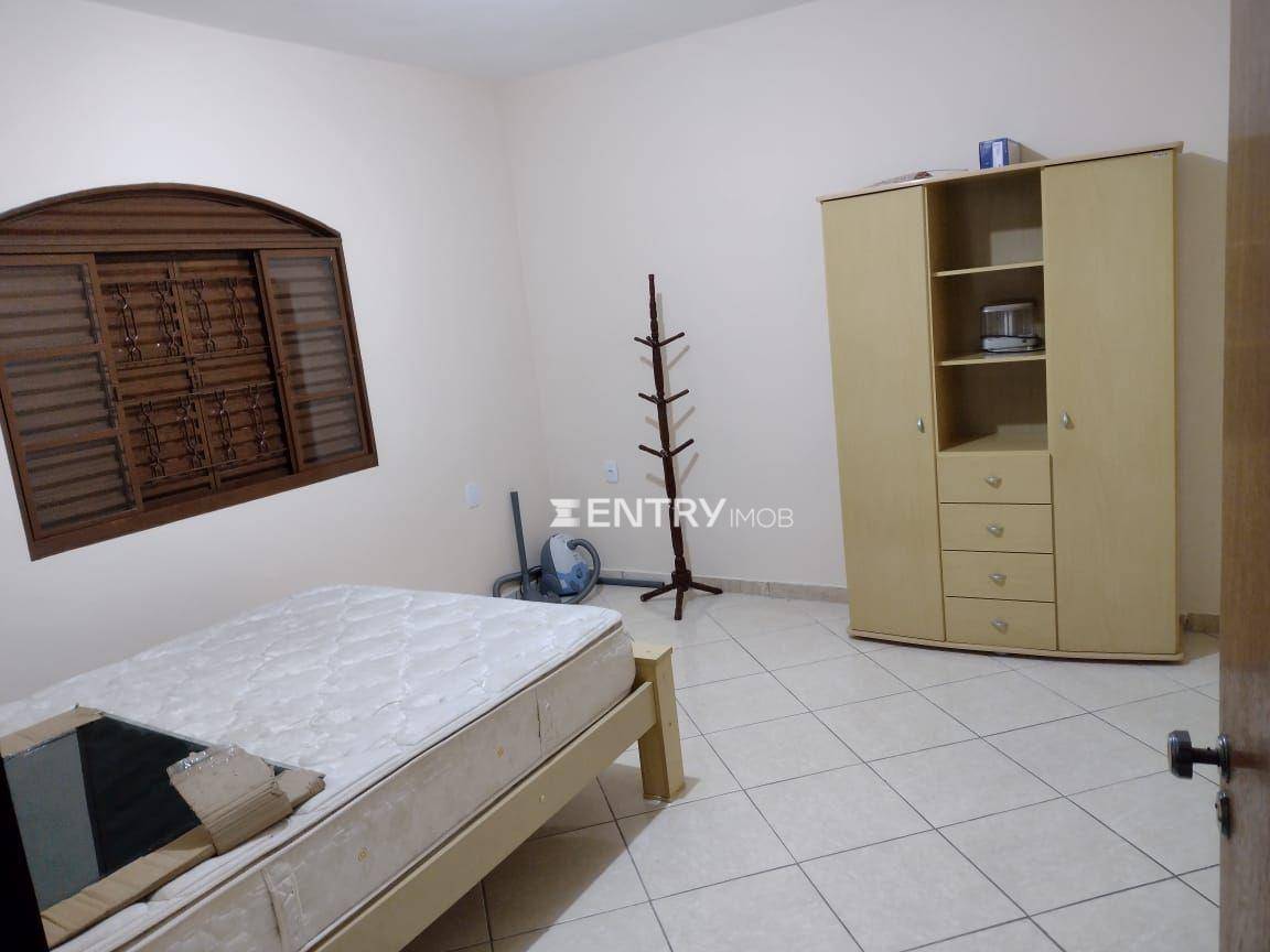 Chácara à venda com 3 quartos, 250m² - Foto 11