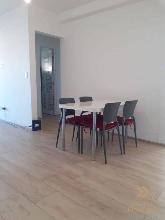 Apartamento à venda com 2 quartos, 72m² - Foto 5