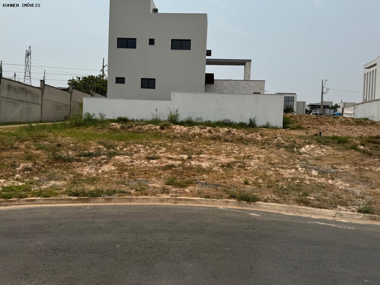 Terreno à venda, 367m² - Foto 1