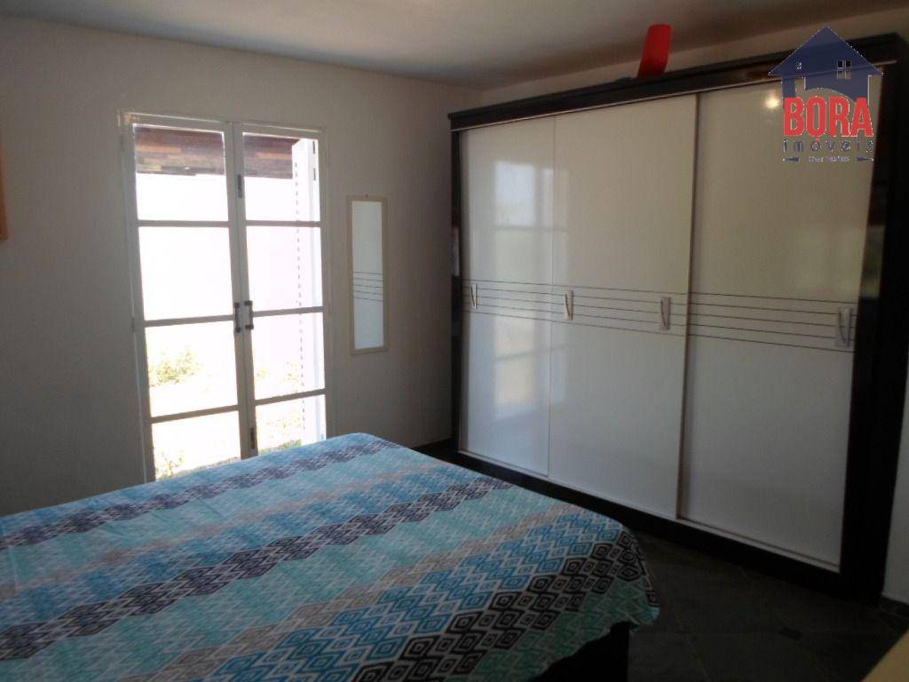 Casa à venda com 3 quartos, 190m² - Foto 8