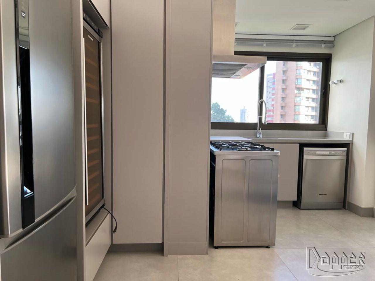 Apartamento à venda com 3 quartos, 204m² - Foto 5