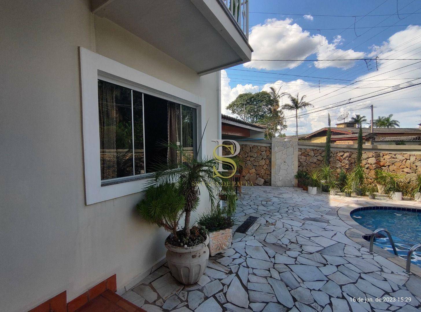 Casa para alugar com 3 quartos, 260m² - Foto 2