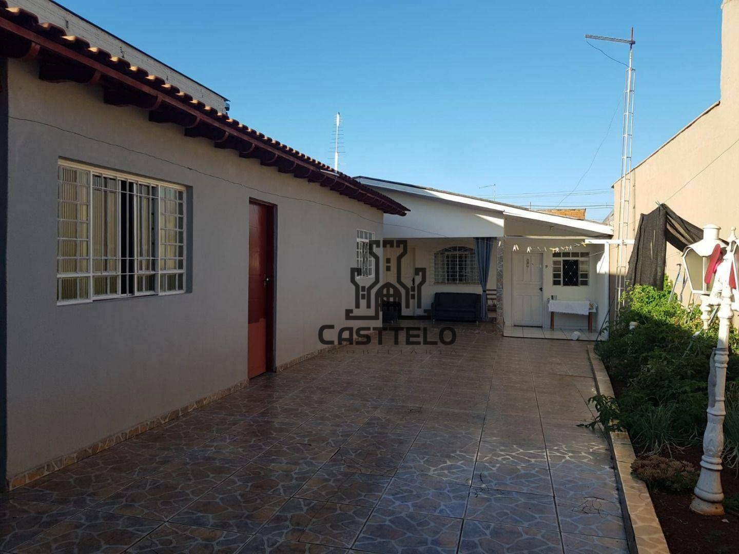 Casa à venda com 3 quartos, 150m² - Foto 1