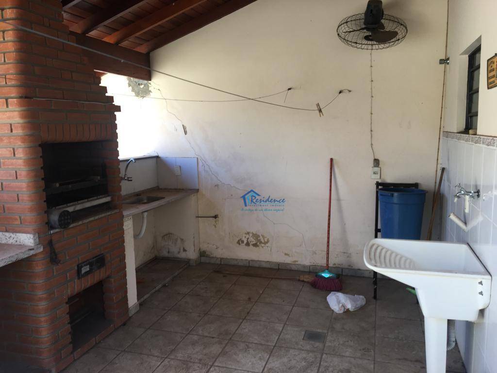 Casa à venda e aluguel com 3 quartos, 124m² - Foto 9