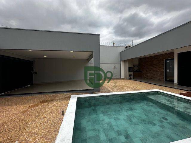 Casa à venda com 2 quartos, 165m² - Foto 42