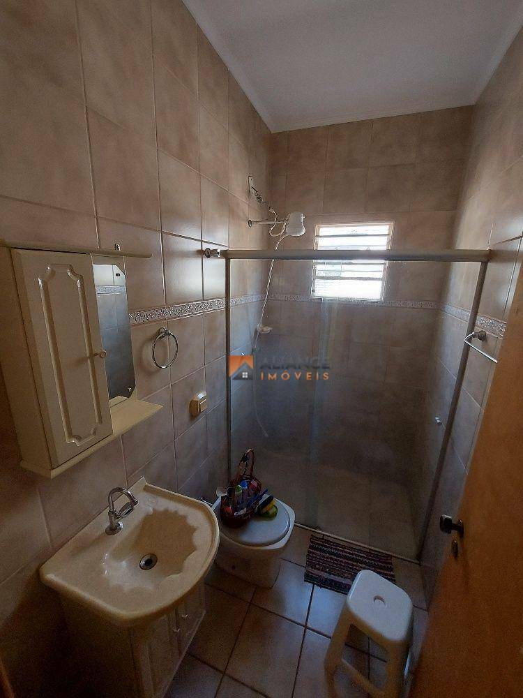 Casa à venda com 3 quartos, 107m² - Foto 11