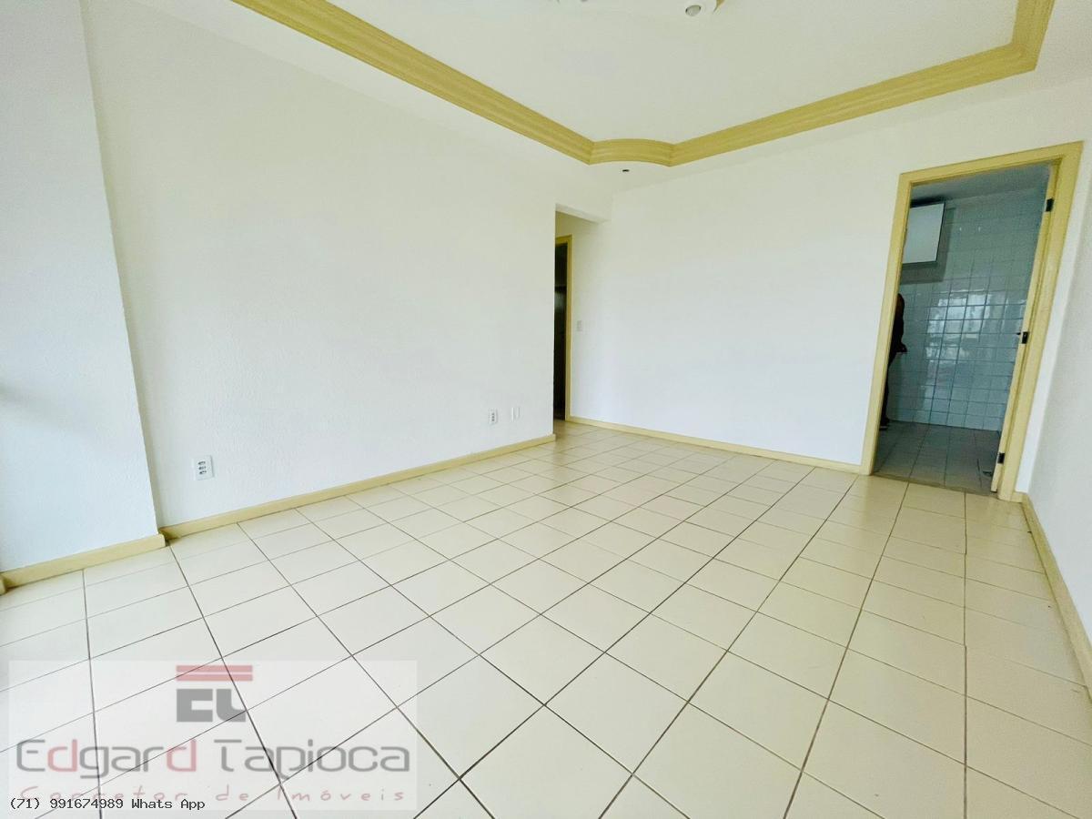 Apartamento para alugar com 3 quartos, 75m² - Foto 3