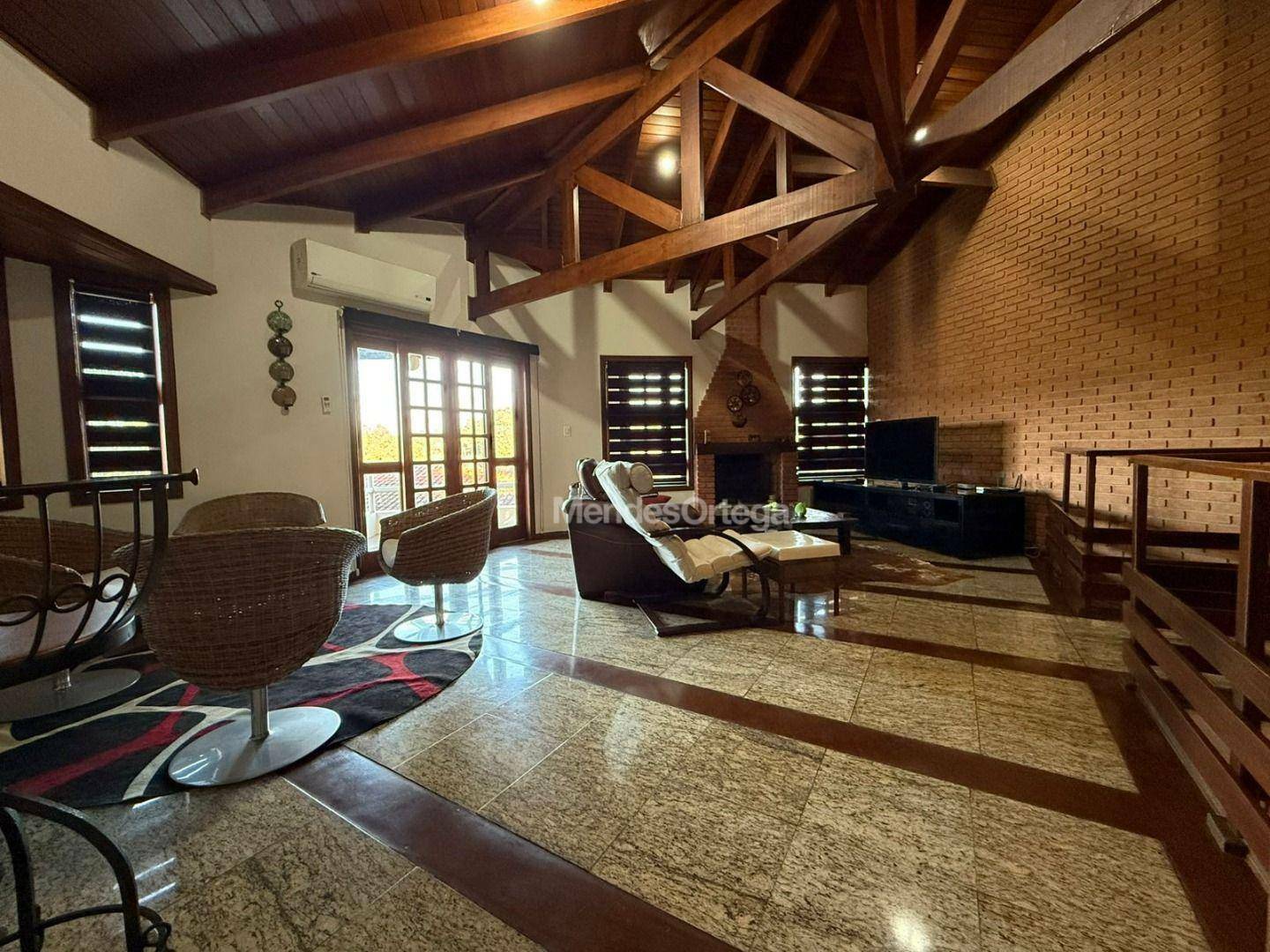 Casa de Condomínio à venda com 3 quartos, 300m² - Foto 11