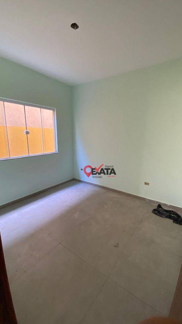 Casa à venda com 3 quartos, 82m² - Foto 5