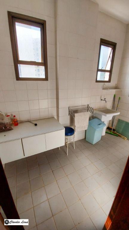 Apartamento à venda com 4 quartos, 389m² - Foto 20