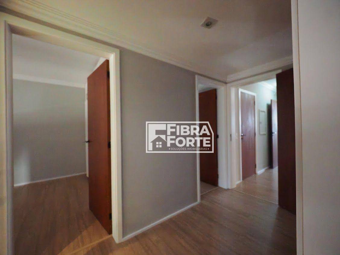 Apartamento à venda com 4 quartos, 226m² - Foto 21