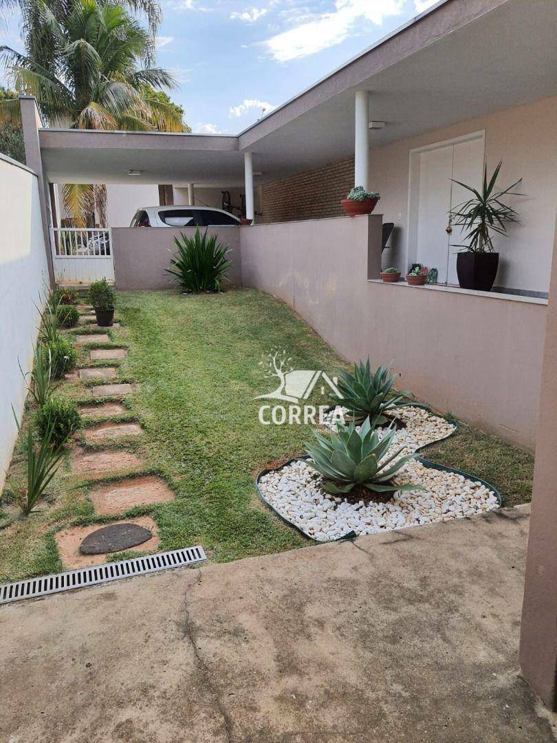 Chácara à venda com 3 quartos, 299m² - Foto 13