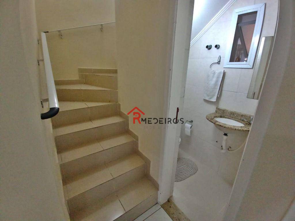 Sobrado à venda com 3 quartos, 300m² - Foto 8