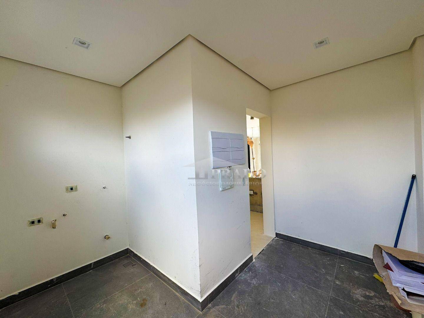 Casa à venda com 4 quartos, 347m² - Foto 15