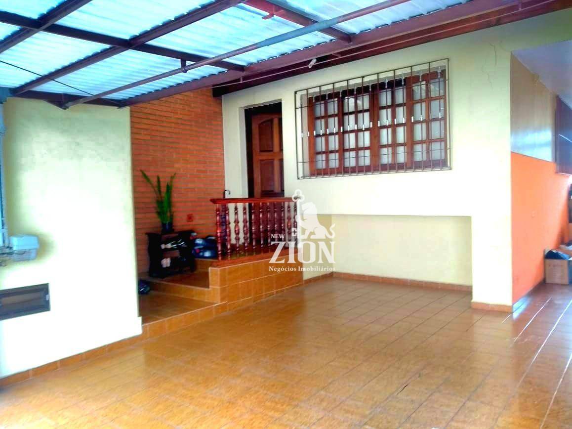 Sobrado à venda com 3 quartos, 208m² - Foto 1