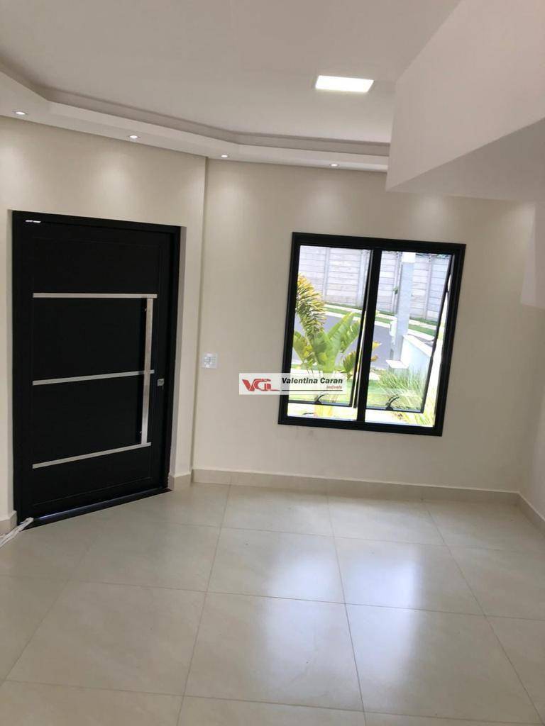 Sobrado à venda com 3 quartos, 136m² - Foto 1