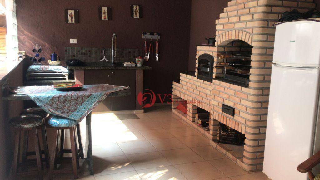 Casa à venda com 4 quartos, 390m² - Foto 27