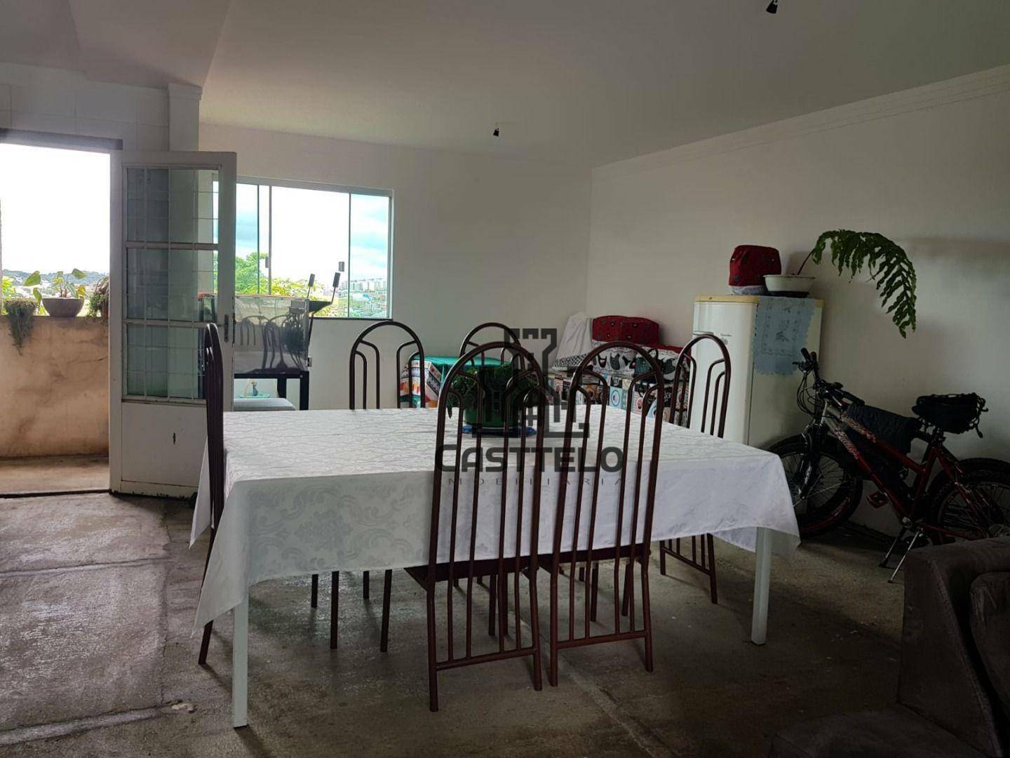 Casa à venda com 3 quartos, 242m² - Foto 7