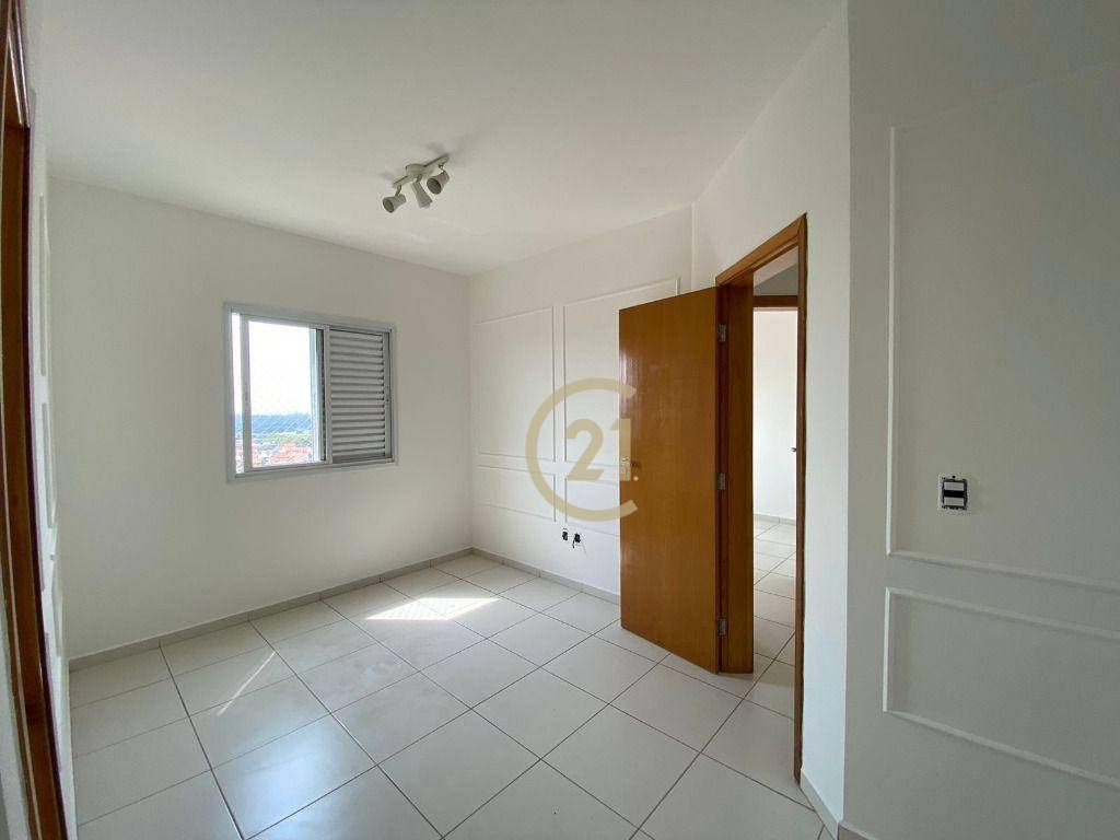 Apartamento para alugar com 3 quartos, 84m² - Foto 17