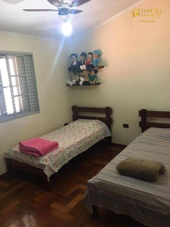 Casa à venda com 3 quartos, 290m² - Foto 8