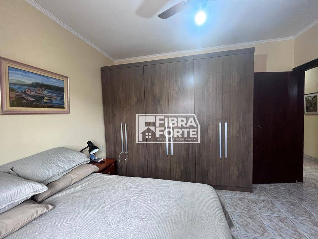 Casa à venda com 3 quartos, 179m² - Foto 13