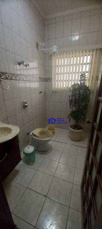 Sobrado à venda com 3 quartos, 390m² - Foto 17