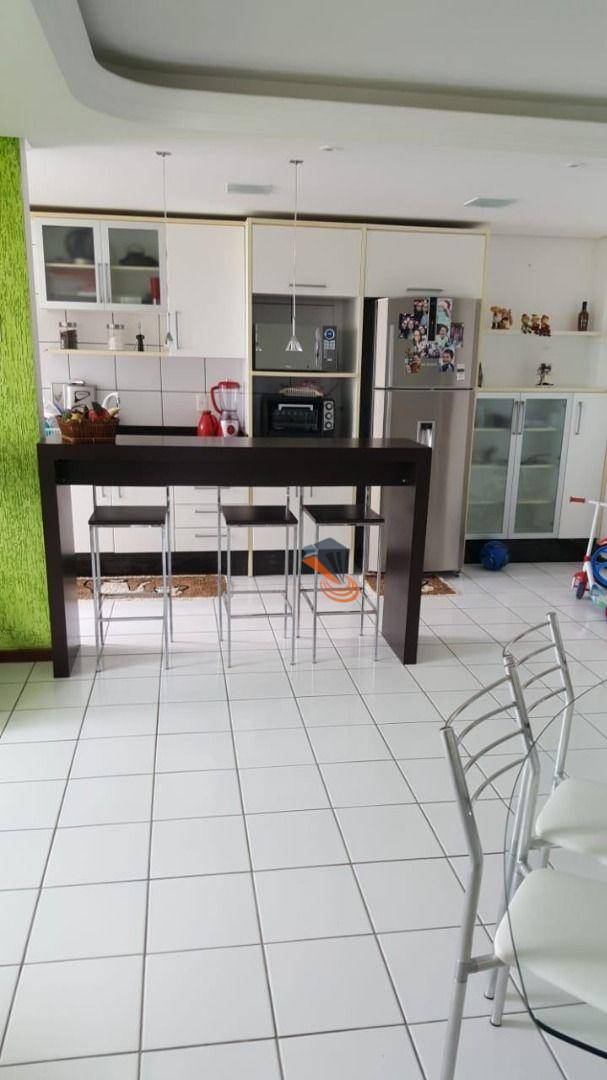 Apartamento à venda com 2 quartos, 74m² - Foto 17