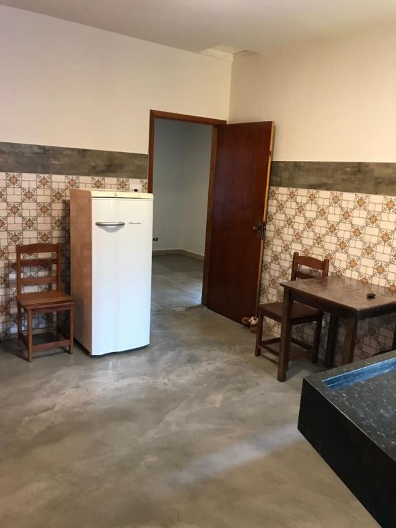 Casa à venda com 3 quartos, 80m² - Foto 14